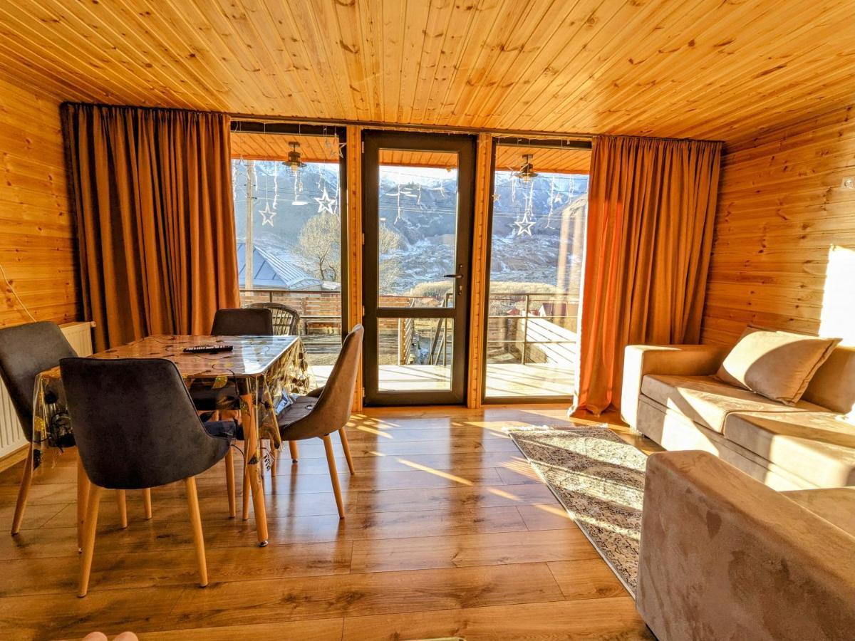 Caucasus Apartment *